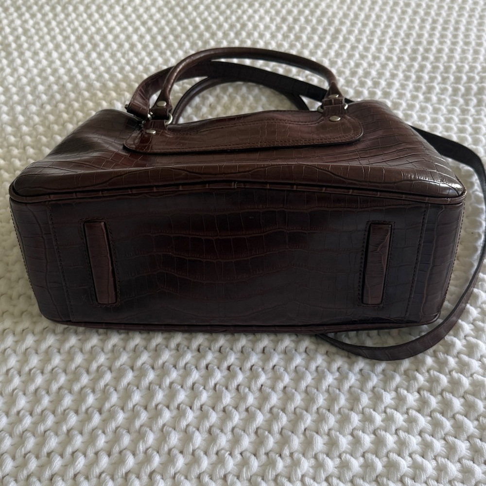 LIZ CLAIRBONE embossed faux croc satchel bag Dark Brown Crocodile Embossed Bag - Picture 9 of 16